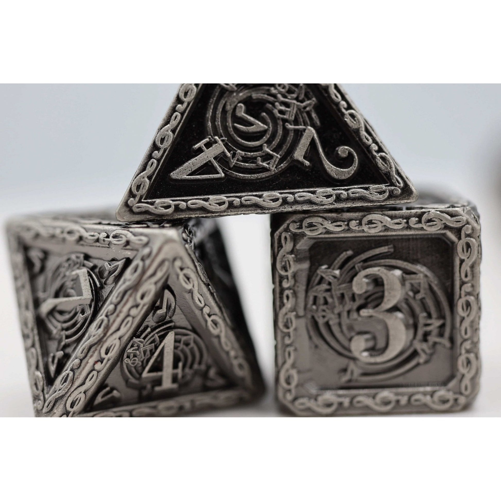 Bardic Song Vibrato RPG Dice Set - Beanie Games