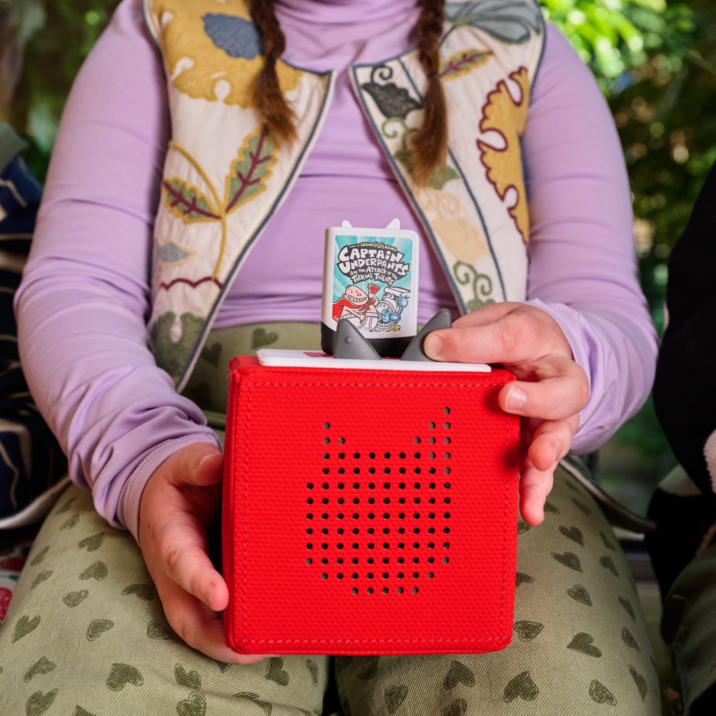 Captain Underpants and the Attack of the Talking Toilets (Book Pocket Tonies) - Beanie Games