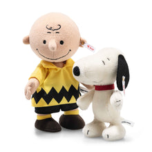 Charlie Brown With Snoopy 75th Anniversary - Beanie Games