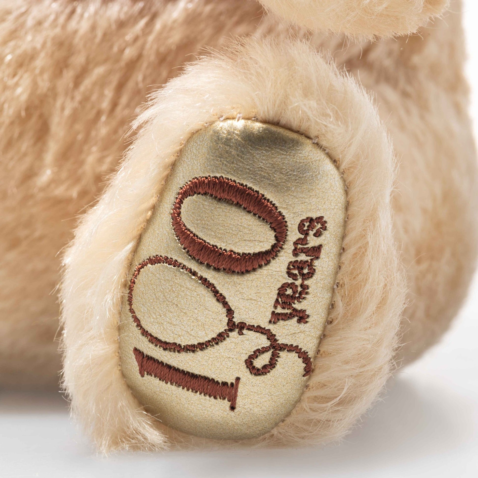 Disney Winnie The Pooh 100th Anniversary - Beanie Games