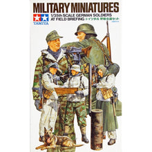 German Soldiers Field Briefing - Beanie Games