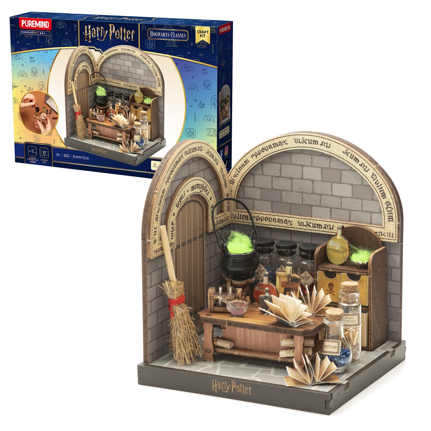 Harry Potter Hogwarts Potions Class - Beanie Games