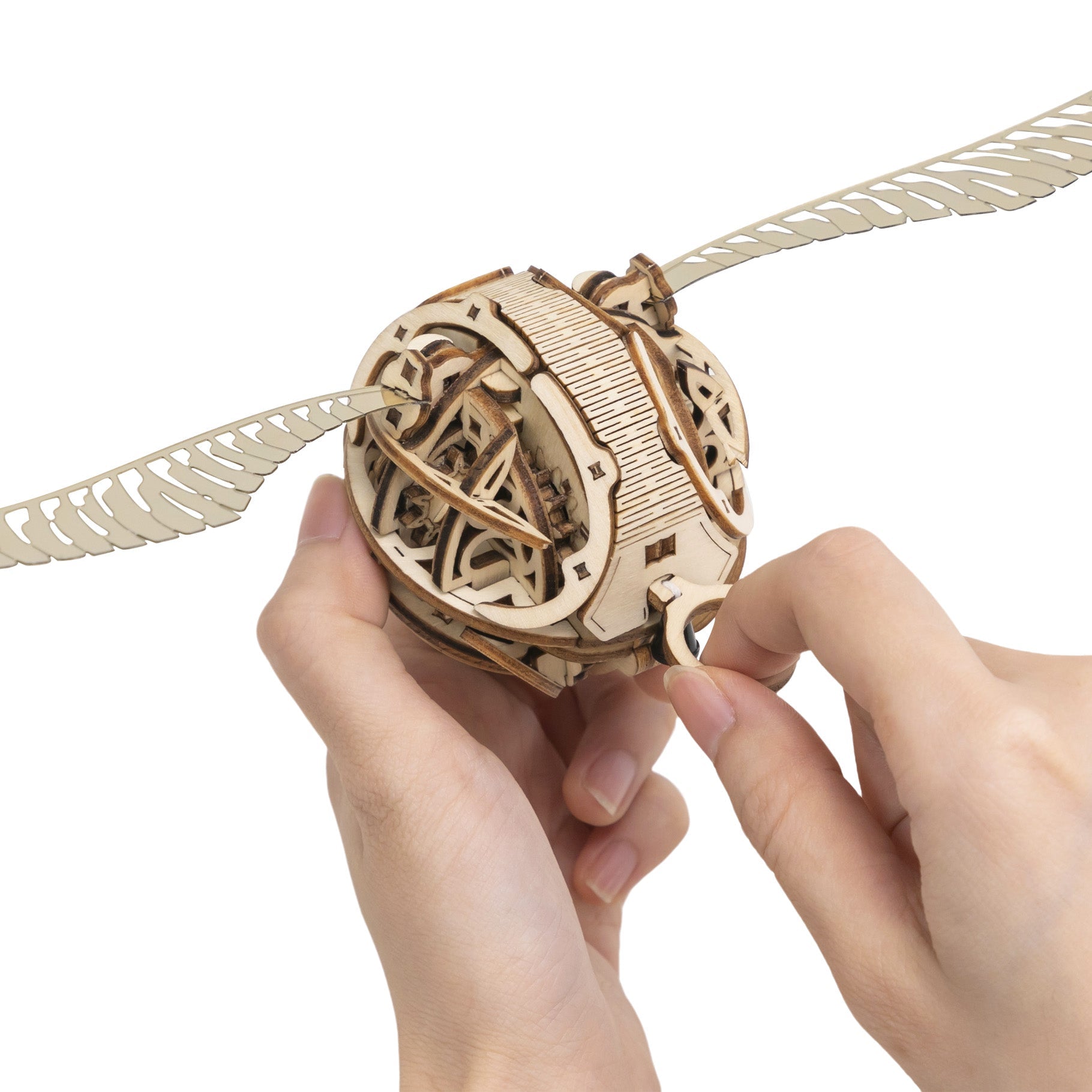 Harry Potter Mechanical Golden Snitch - Beanie Games