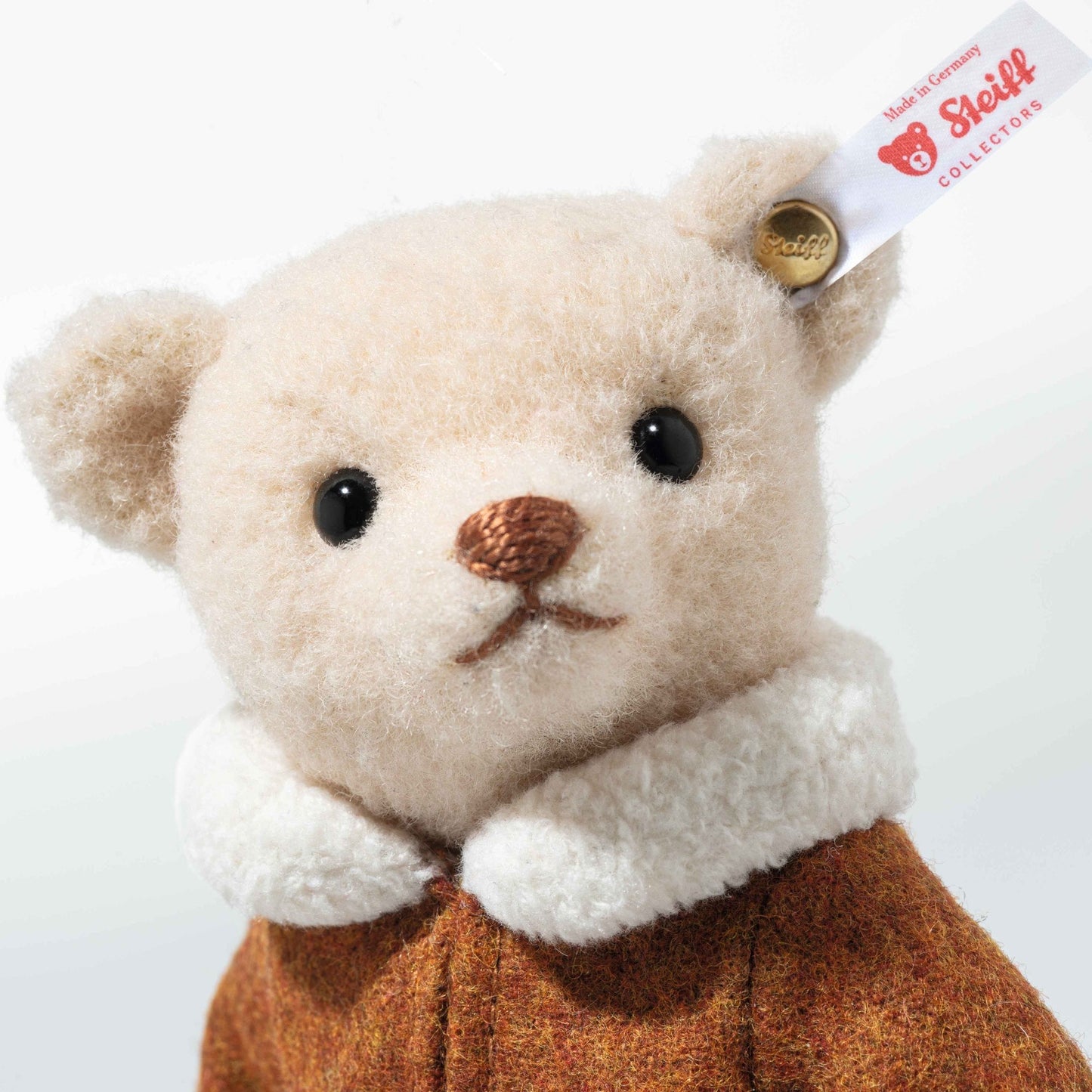 Mama Teddy Bear With Child On Holly Express - Beanie Games