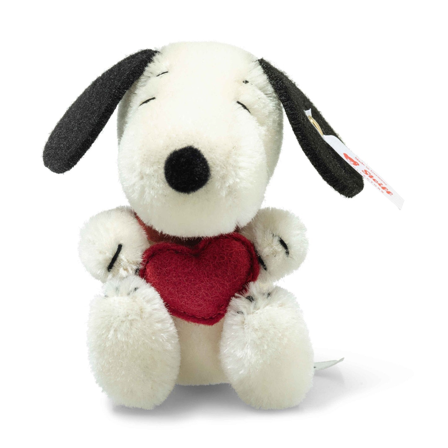 Miniature Snoopy With Heart - Beanie Games