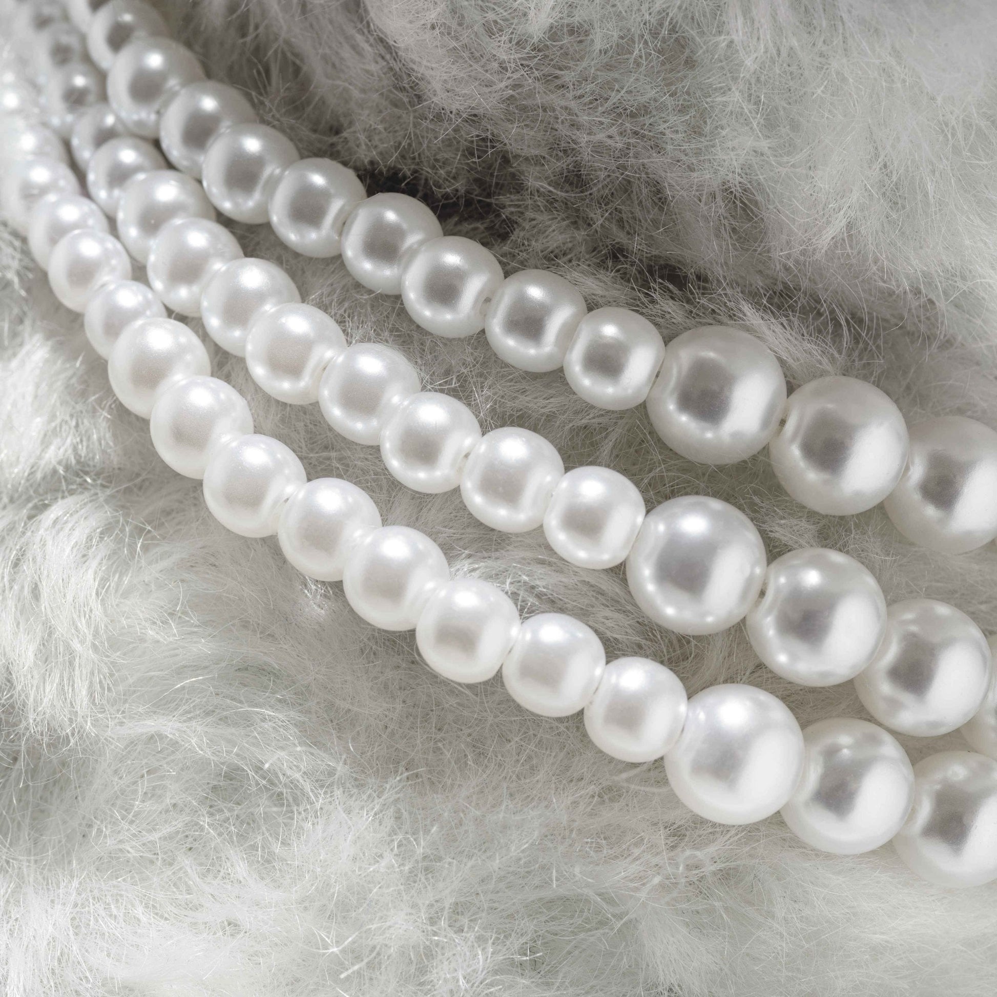 Queen Elizabeth II Dedication To Service - Beanie Games