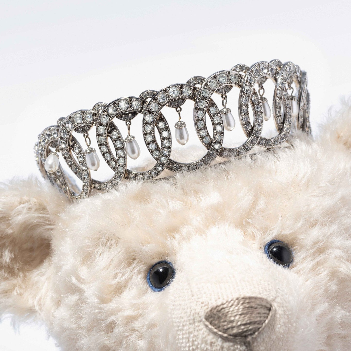 Queen Elizabeth II Memorial Bear - Beanie Games