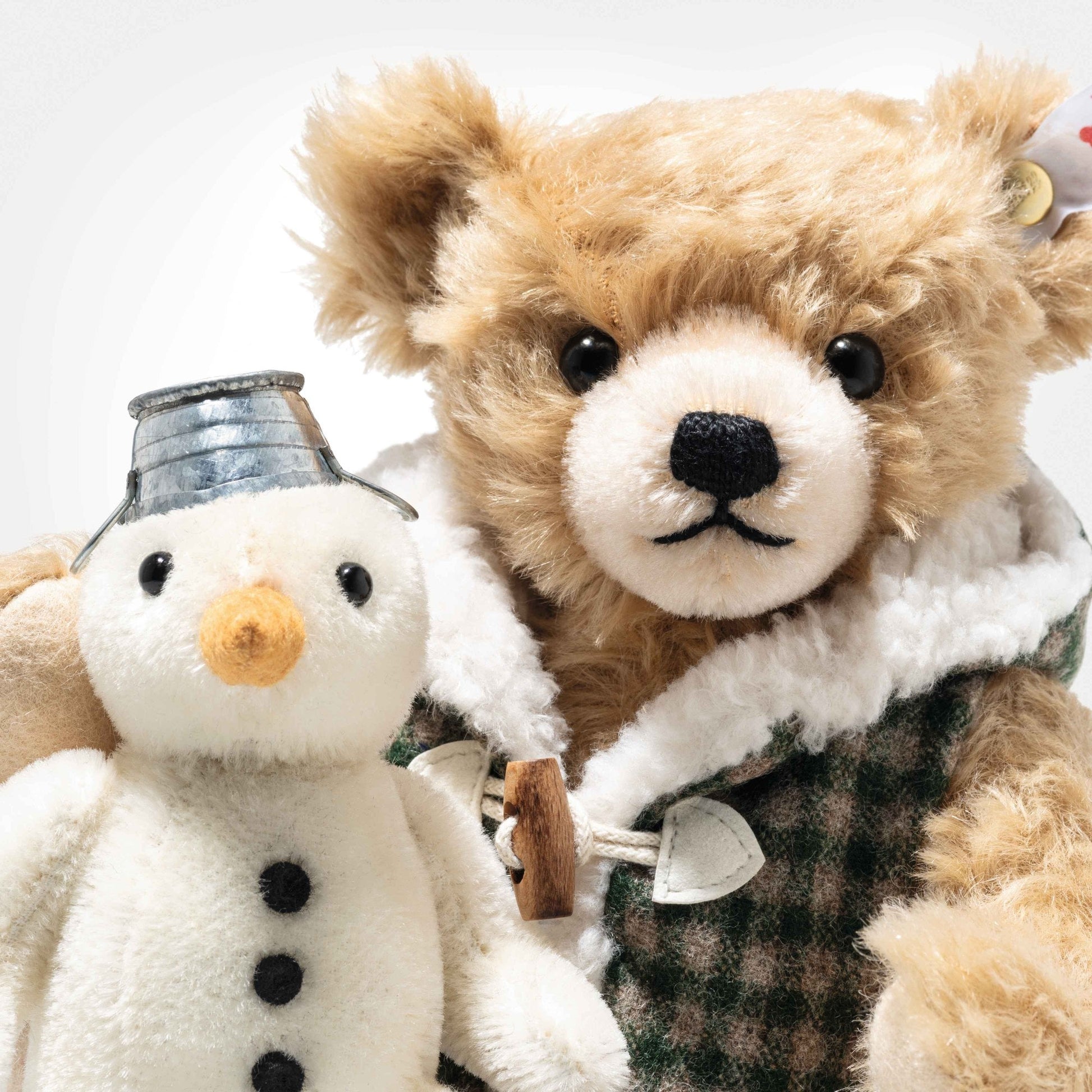 Teddy Bear With Snowman (23cm, Beige) - Beanie Games