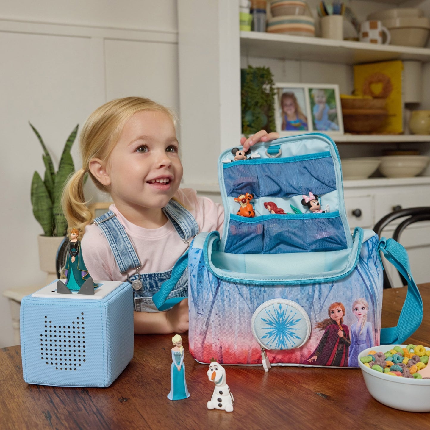 Tonies Listen & Play Bag - Frozen - Beanie Games
