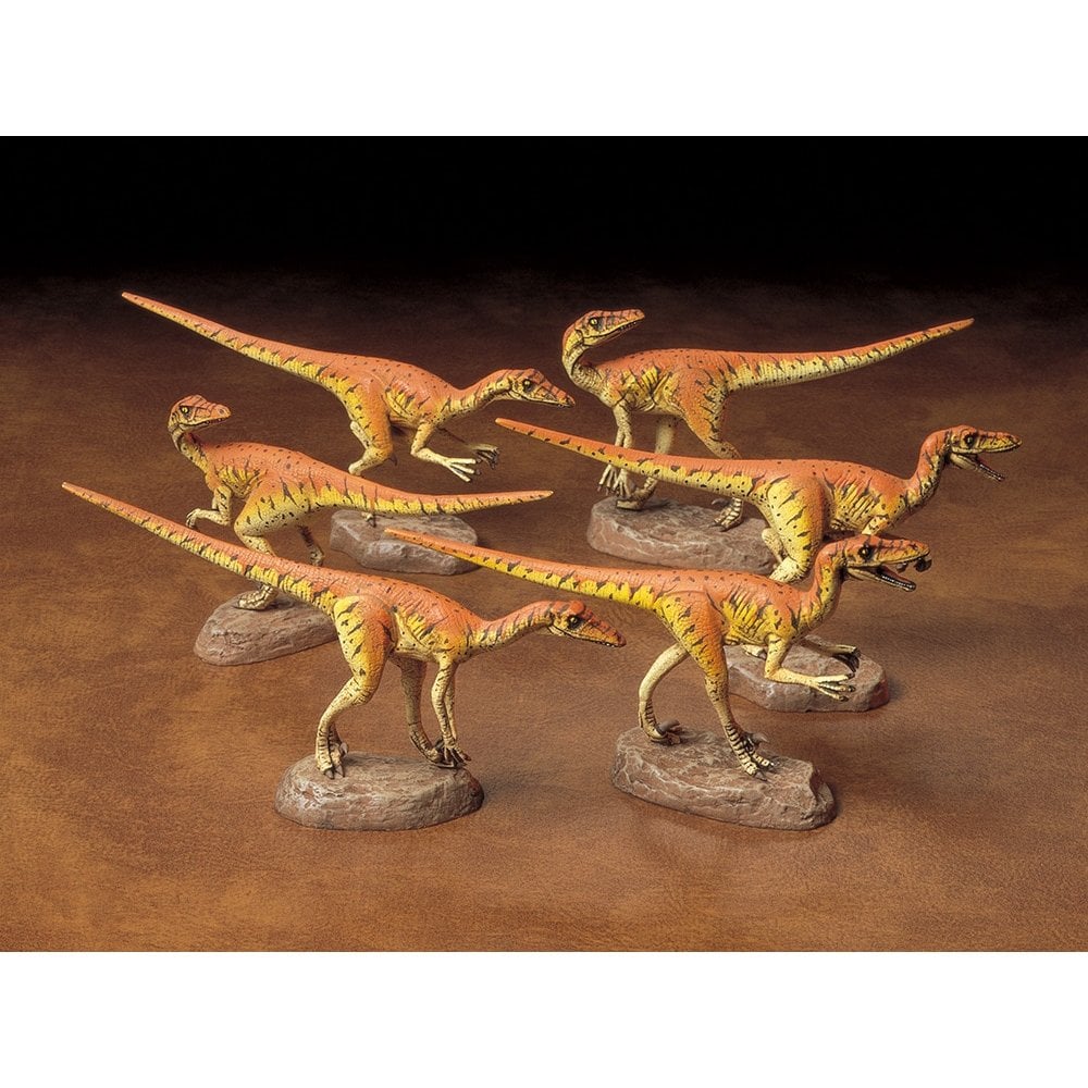 Velociraptors Diorama Set - Beanie Games
